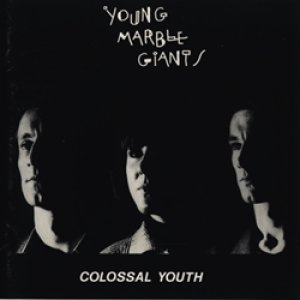 ヤング・マーブル・ジャイアンツ：YOUNG MARBLE GIANTS / COLOSSAL YOUTH【CD】 ベルギー盤 LES DISQUES DU CREPUSCULE ボーナストラック付